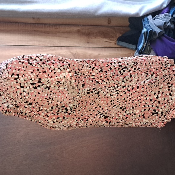 Apt.9 stretch blouse, size M black, white, gray, off pink - Picture 4 of 7